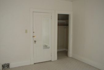 Fremont Street Duplex – 5 Bedroom / 1.5 Bath