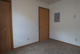 2 Bedroom Apartment – Close to Campus! Available for 2024/2025 School Year!