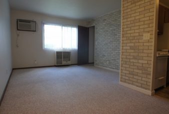 Affordable 1 Bedroom Apartment – Available for the 2023/2024 School Year!