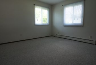 2 Bedroom Cat Friendly Apartment Available for 2024/2025 School Year!