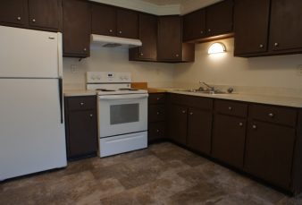 Cat Friendly 2 Bedroom Apartment – Available for 2022/2023 School Year!