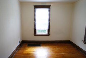 2 Bedroom Lower Pet Friendly Apartment – Close to Campus!
