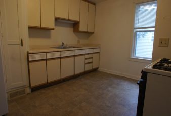 3 Bedroom Lower Apartment – Close to Campus!