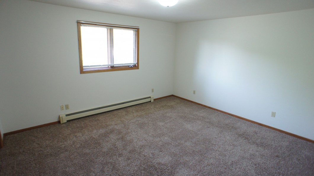 2 Bedroom Pet Friendly Duplex Available POINToffcampus