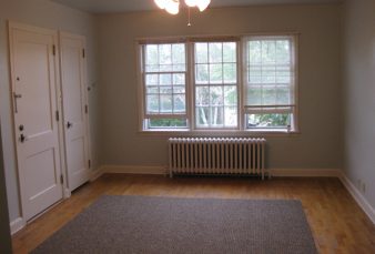 Great College Avenue Location Near Nelson Hall!
