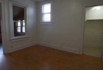 Spacious 1 Bedroom Apartment Available June 1, 2022!