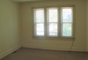 1 Bedroom Apartment Close to Campus Available for 2022/2023 School Year!