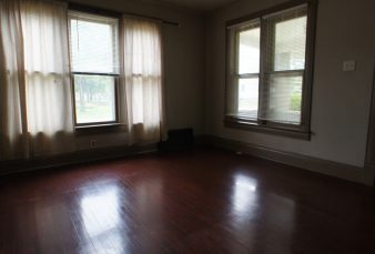 Large 1 Bedroom Apartment Available September 1, 2022!