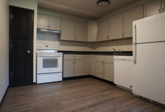 2 Bedroom Apartment Available for 2022/2023 School Year!