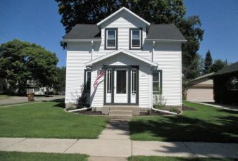 4 Bedroom Cat Friendly House Available – 2022/2023 School Year!