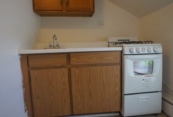 Studio Apartment – Close to Campus Available for 2023/2024 School Year!