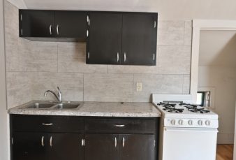 Upper 1 Bedroom Apartment Near Campus Available for 2024/2025 School Year!